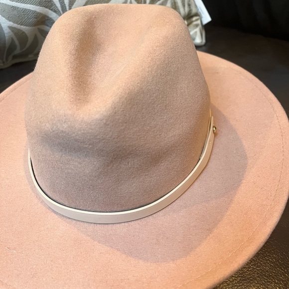 NWOT HOST PICK 🎉🎉Free People Wythe Leather Band Felt Hat - COLOR  Dusty Pink - Picture 5 of 5
